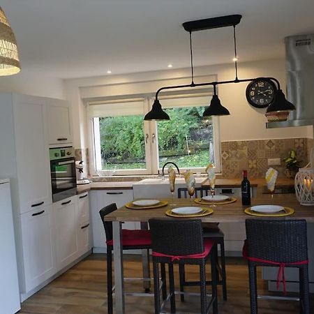 사르게민즈 Le Bord De Sarre Meuble 3 Etoiles 아파트 외부 사진